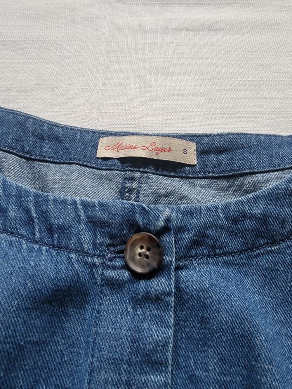 Marine Layer Timeless Denim Button-Up Vest Size Small - Picture 5 of 8